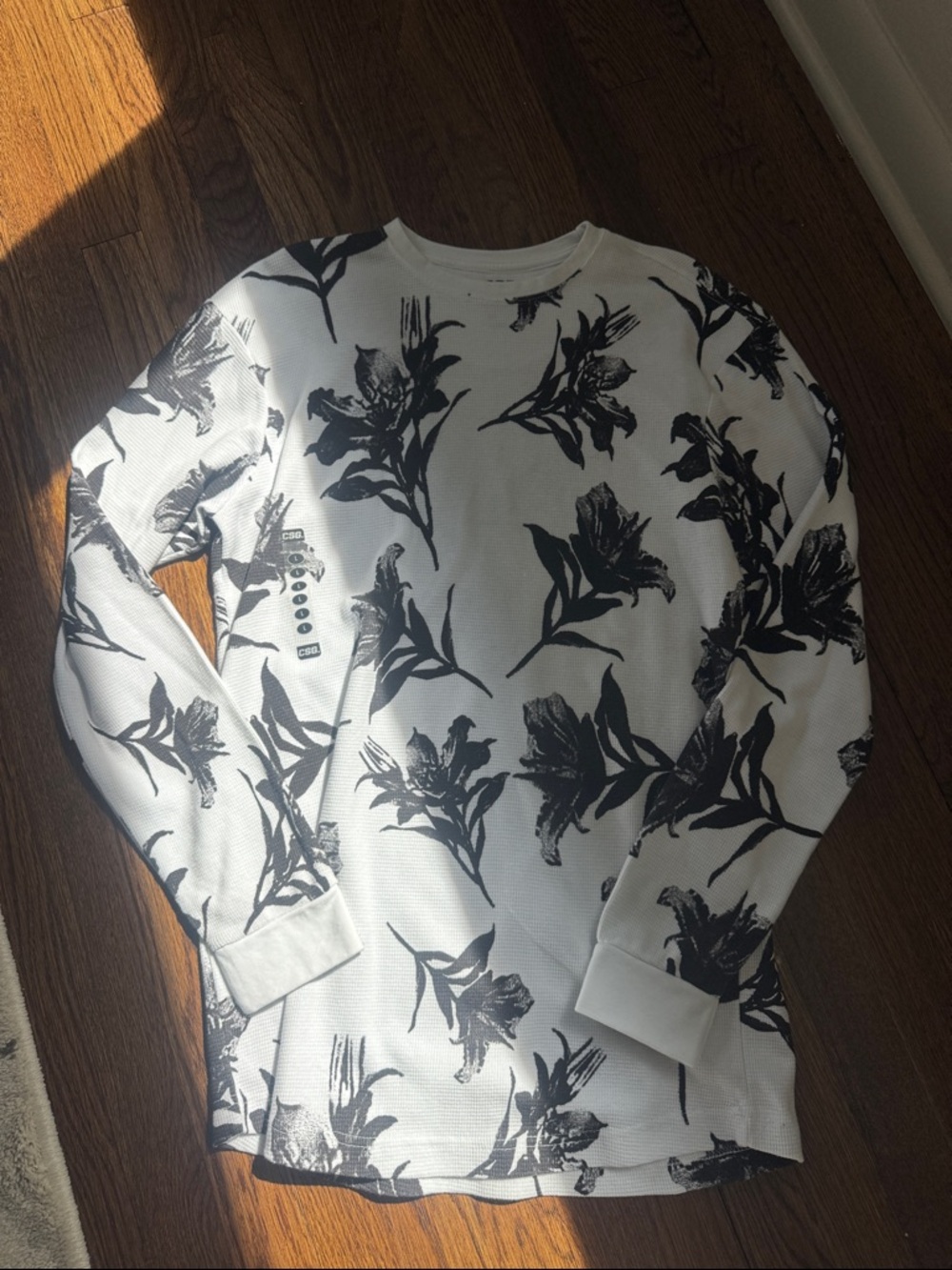 Long Sleeve Floral Thermal Tee - White/Black